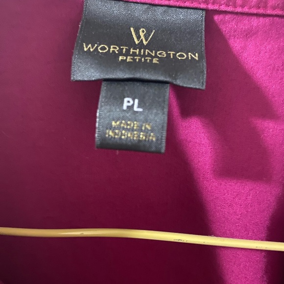 3/4  sleeve button down shirt - Picture 2 of 2